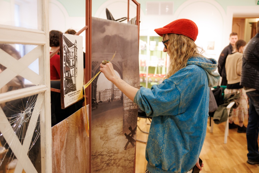 Правообладатель: пресс-служба библиотеки для слепых и слабовидящих.