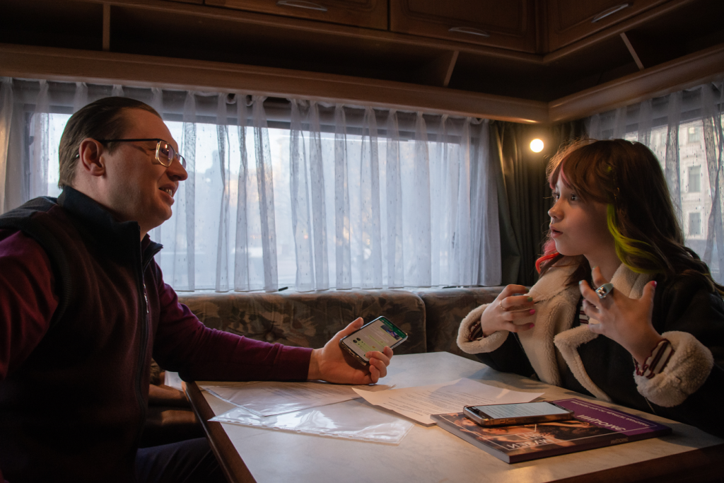 Фото: Ирина Иванова. Момент интервью "Культуре Петербурга" фильм Письмо Деду Морозу. Фото - Ирина Иванова-0606 (1).png