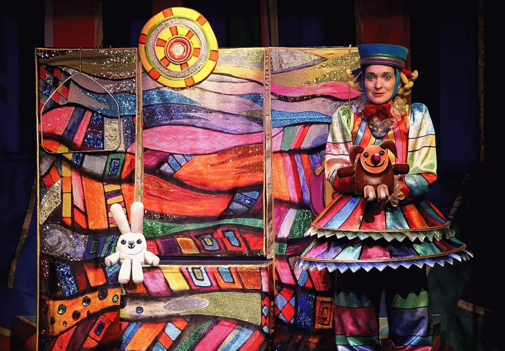Источник: teatrskazki.spb.ru. Правообладатель: Кукольный театр сказки. Screenshot 2024-10-14 at 14-24-40 skazki_foto1_min.jpg (Изображение WEBP 1580 × 1060 пикселей) — Масштабированное (88_).png