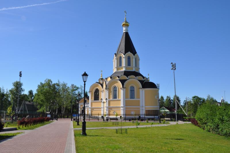 Храм святого благоверного князя Александра Невского. Источник фото: www.lentravel.ru