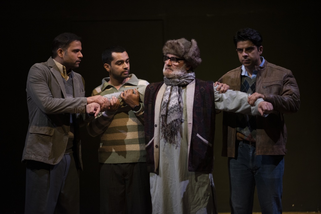 Сцена из спектакля «Братья Карамжале». Фото из его личного архива.