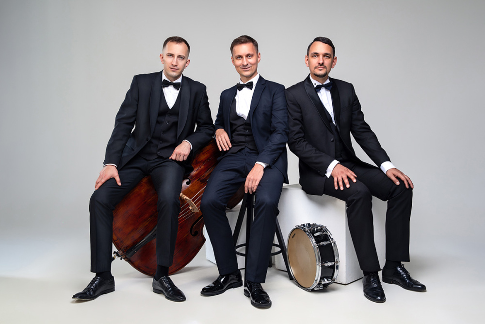 Правообладатель: philharmonia.spb.ru. maslov_trio.jpg
