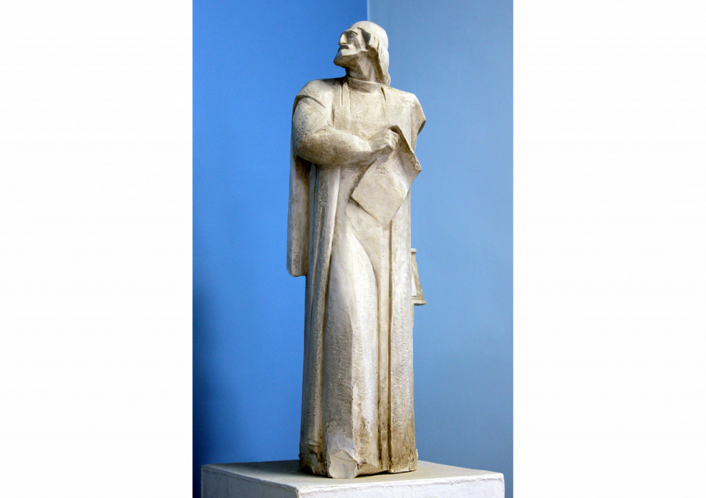 Портрет Месропа Маштоца в школьном музее. Автор скульптуры: Эдуард Агаян