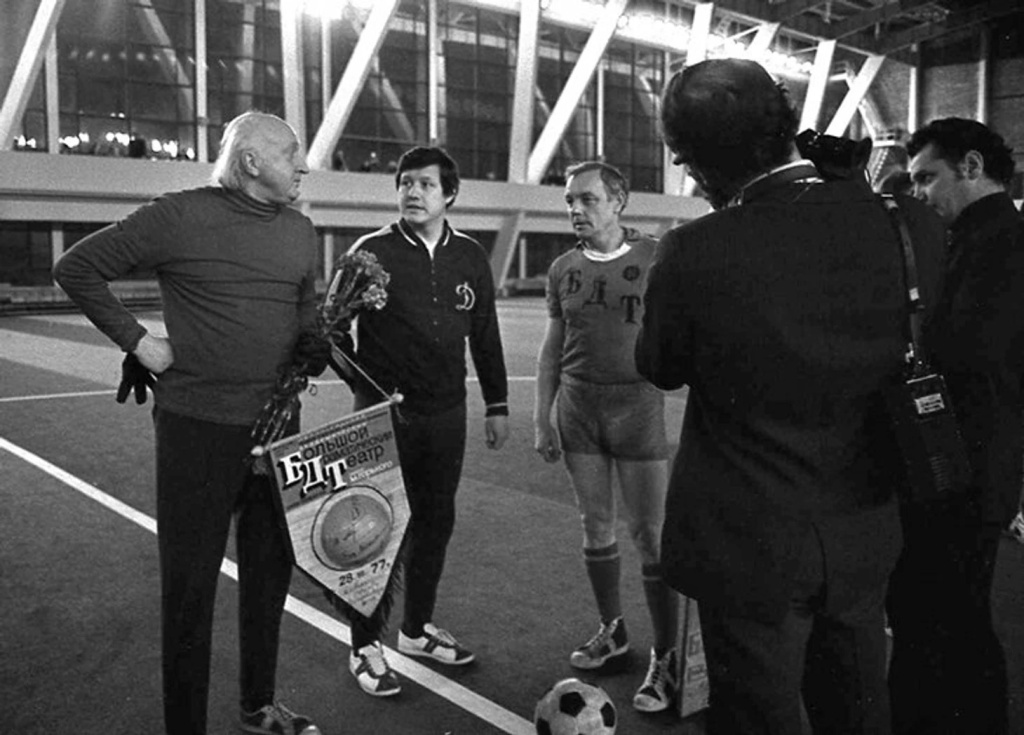 Кирилл Лавров в футболке «БДТ». Правообладатель: Футбольный клуб «Зенит», fc-zenit.ru.