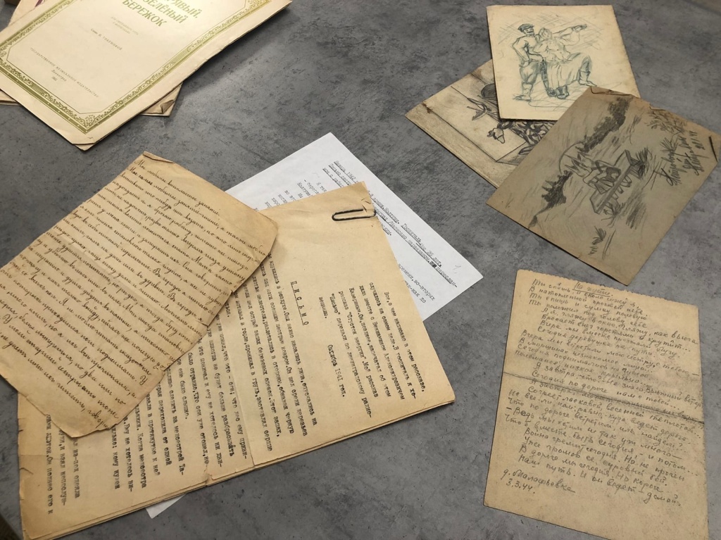 Правообладатель: пресс-служба библиотеки «Точки зрения».