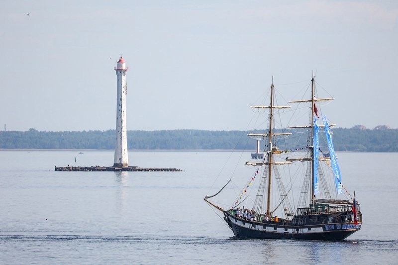 «Паруса Кронштадта».