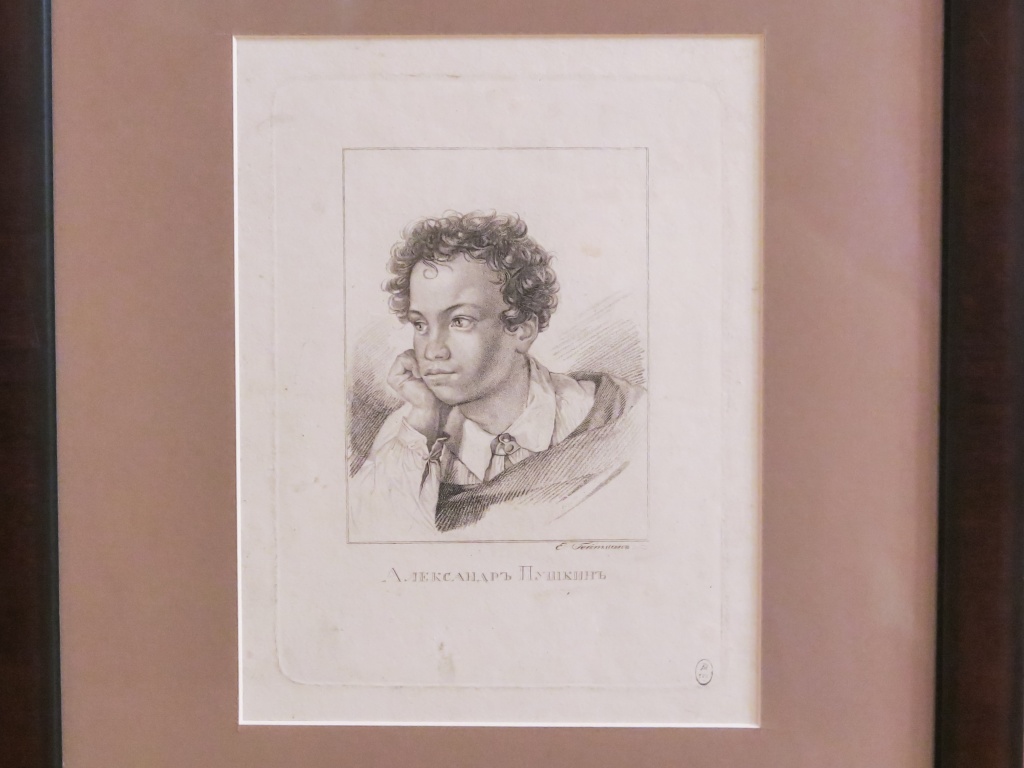 Гравюра Егора Гейтмана «Портрет А.С. Пушкина в юности», 1822 г. Его произведение можно считать первым публичным портретом, увиденным современниками поэта. Эта гравюра украшала фронтиспис (рисунок перед первой страницей книги) первого издания поэмы «Кавказский пленник». Фото: Ирина Иванова. Гравюра Егора Гейтмана «Портрет А. С. Пушкина в юности», 1822. Фото: Ирина Иванова.