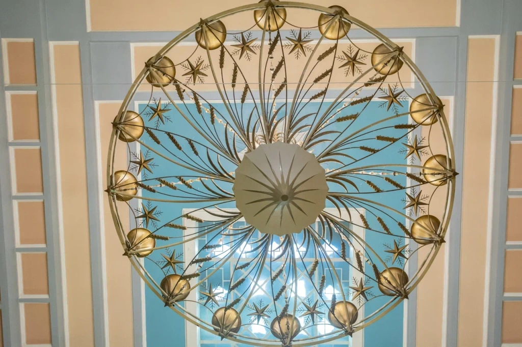 Театр отличают красивые интерьеры. Фото: Ирина Иванова. 