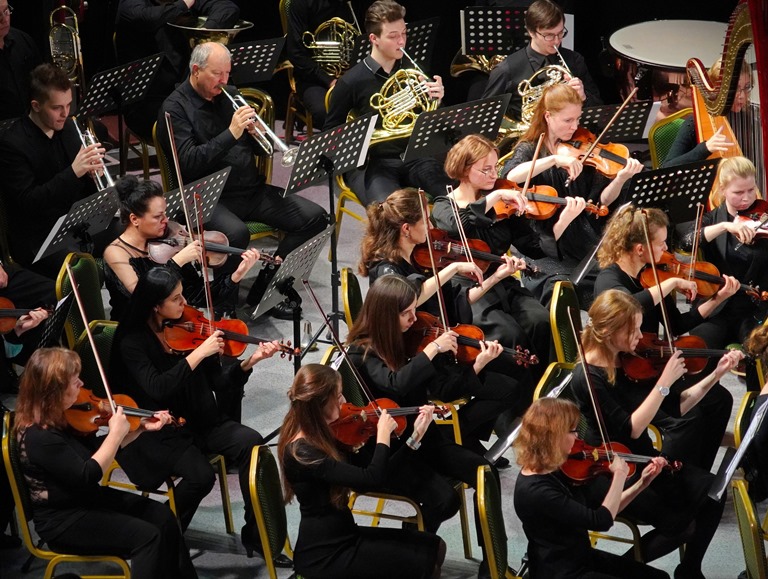 Симфонический оркестр Санкт-Петербурга. Фото предоставлено организаторами фестиваля «Скрипка. Фестиваль. Санкт-Петербург». Правообладатель: «Петербург-концерт».