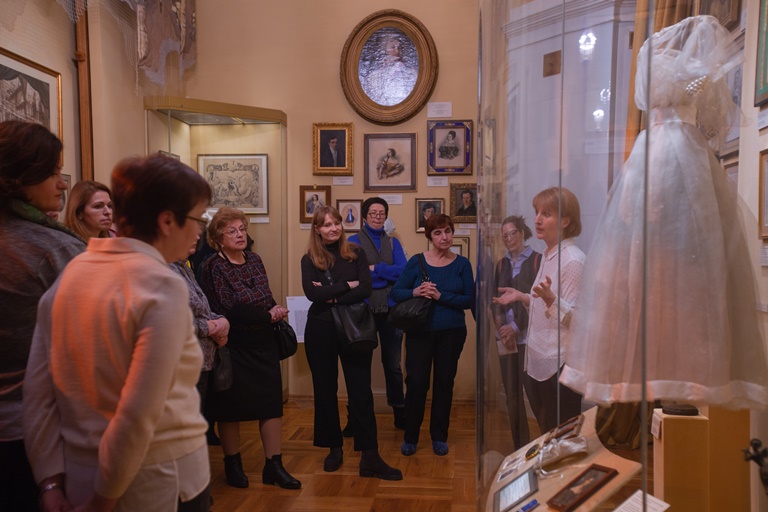 Фестиваль «Весь день – театр!». Фото предоставлено пресс-службой Театрального музея. Правообладатель: Санкт-Петербургский музей театрального и музыкального искусства. Фестиваль «Весь день – театр!». Фото предоставлено пресс-службой Театрального музея. Правообладатель: Санкт-Петербургский музей театрального и музыкального искусства.