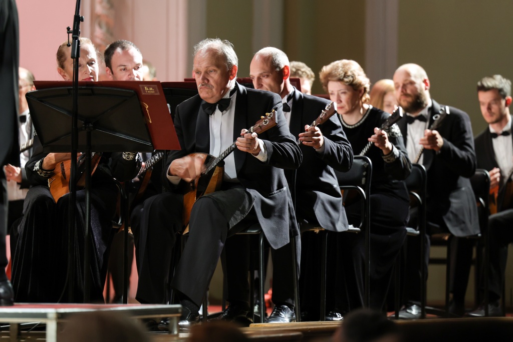 Правообладатель: Государственный академический русский оркестр им. В.В. Андреева.