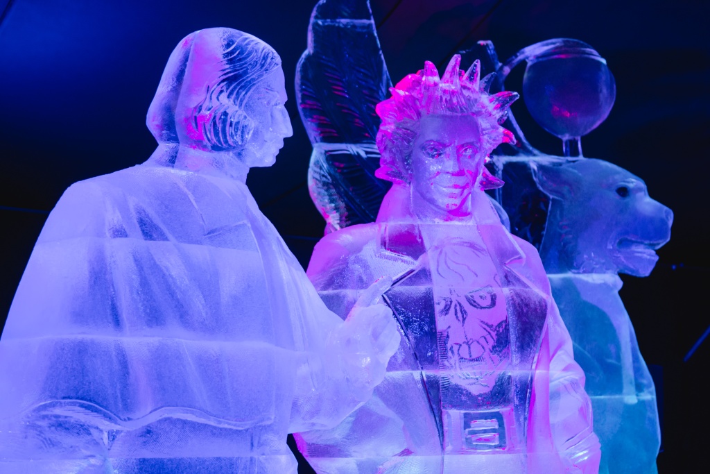 Ледовые скульптуры в 2024 году. Фото: Ирина Иванова. Правообладатель: Институт культурных программ. Ледовые скульптуры 2024-5 Ирина Иванова-5891.jpg