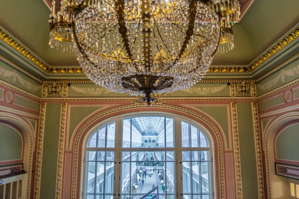 Театр обладает роскошными интерьерами. Фото: Ирина Иванова. 