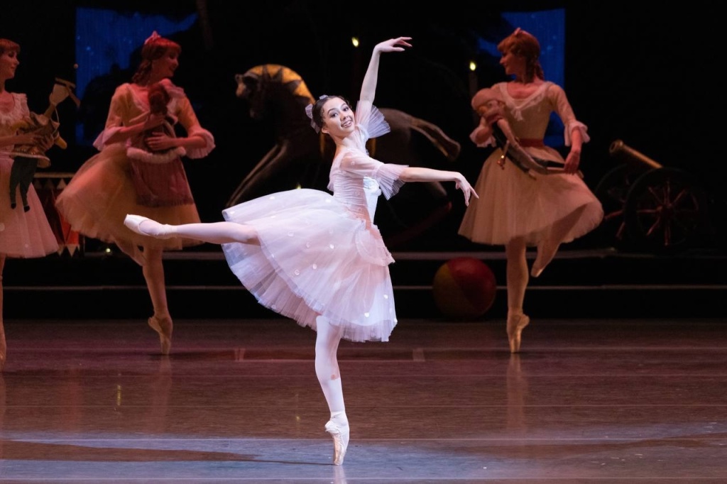 Правообладатель: Большой театр России, vk.com/bolshoitheatre. Правообладатель: Большой театр России, vk.com/bolshoitheatre.