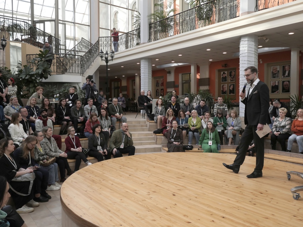 Область театра 1.JPG