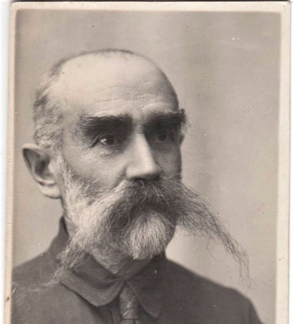Сурдопедагог, профессор Николай Михайлович Лаговский. Фото 1920 года. Из личной коллекции автора. Сурдопедагог, профессор Николай Михайлович Лаговский. Фото 1920 года. Из личной коллекции автора.