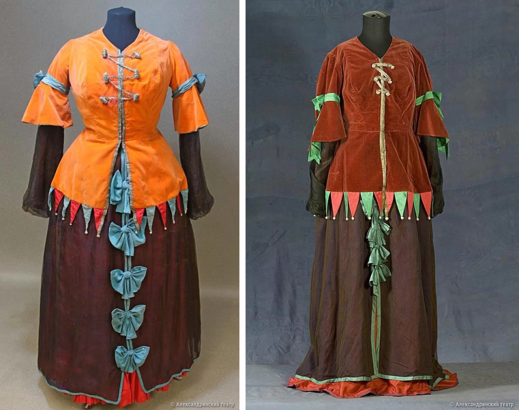 Костюм баронессы Штраль для бала в двух вариантах. Фото А.Н. Заинчковского и А.Б. Линецкого / Александринский театр, alexandrinsky.ru.