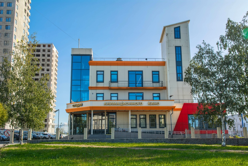 Студия находится в этом здании уже восемь лет. Фото: Ирина Иванова. Мельница. Фото - Ирина Иванова-1139.jpg