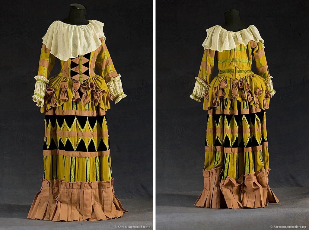 Сохранившийся до наших дней костюм Лолотты. Фото: А.Б. Линецкий / Александринский театр, alexandrinsky.ru.