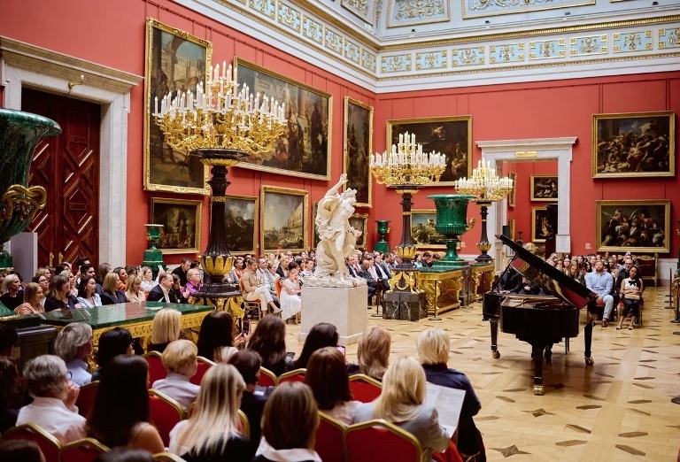 Концерт в Эрмитаже. Источник: vk.com/pianissimolive. Правообладатель: vk.com/pianissimolive. 
