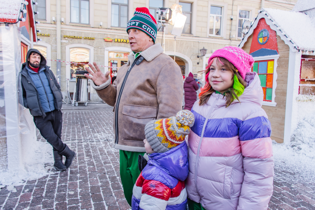 Фото: Ирина Иванова. Актеры на пресс-подходе. фильм Письмо Деду Морозу. Фото - Ирина Иванова-0446.png