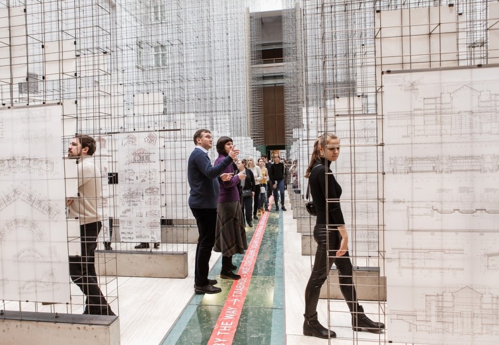 Фото: vk.com/proarte / Выставка «Студия 44. Анфилада» в Главном штабе, 2020