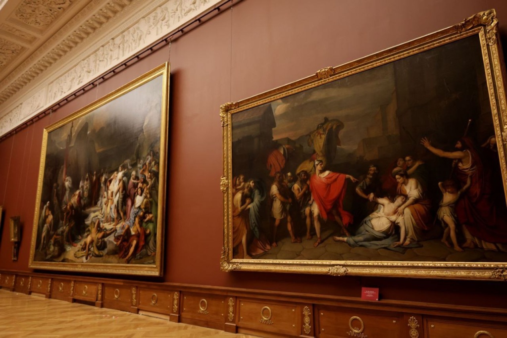 В Михайловском дворце вас ждут главные шедевры коллекции Русского музея.