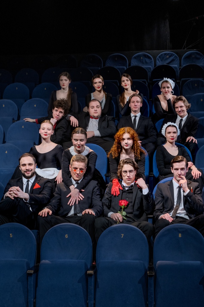 Участники спектакля. 