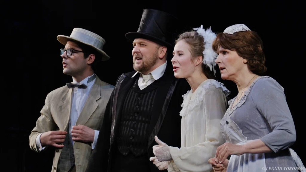 Правообладатель: пресс-служба Театра Комедии им. Н.П. Акимова.