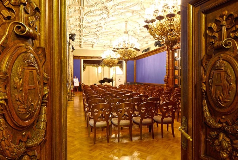 Фото: vk.com/club34873270. Правообладатель: Санкт-Петербургский Дом музыки. oNx9LCpKqJg.jpg