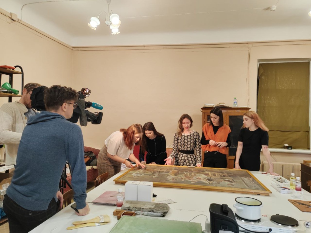 Съемки реставрационной школы, Автор фото-Назанян Карина Георгиевна, работник музея.jpg