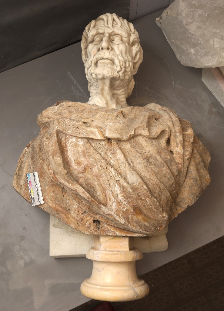 П-9_процесс реставрации_ножка (1).JPG