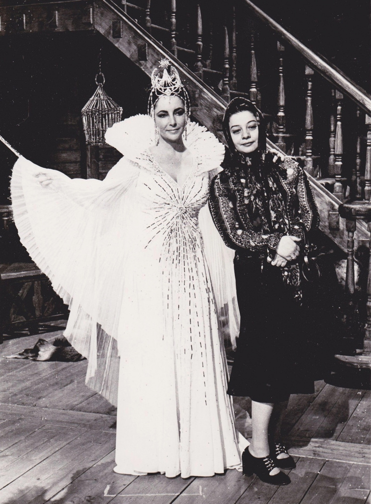 Элизабет Тейлор и Марина Азизян на съёмках фильма «Синяя птица»