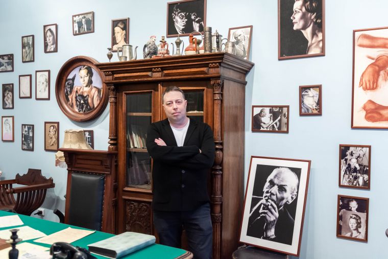 Директор театра никогда не ходит на репетиции, чтобы не спугнуть удачу. Фото: Ирина Иванова.