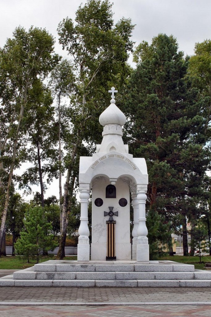 Мемориальная часовня в честь святых благоверных князей Александра Невского и Дмитрия Донского в память о воинах, павших в ходе героической обороны Ленинграда. Источник: https://navalmuseum.ru/