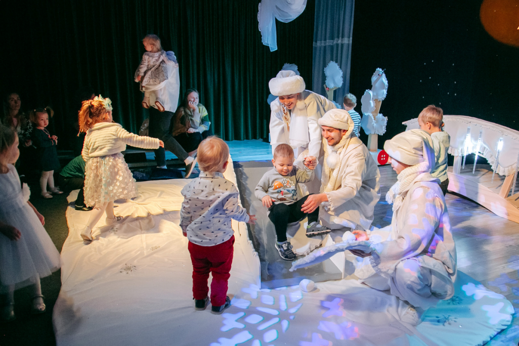 Screenshot 2025-11-18 at 12-07-07 Зимний вальс без слов! для детей от 1 5 до 5 лет в Фонарике.png