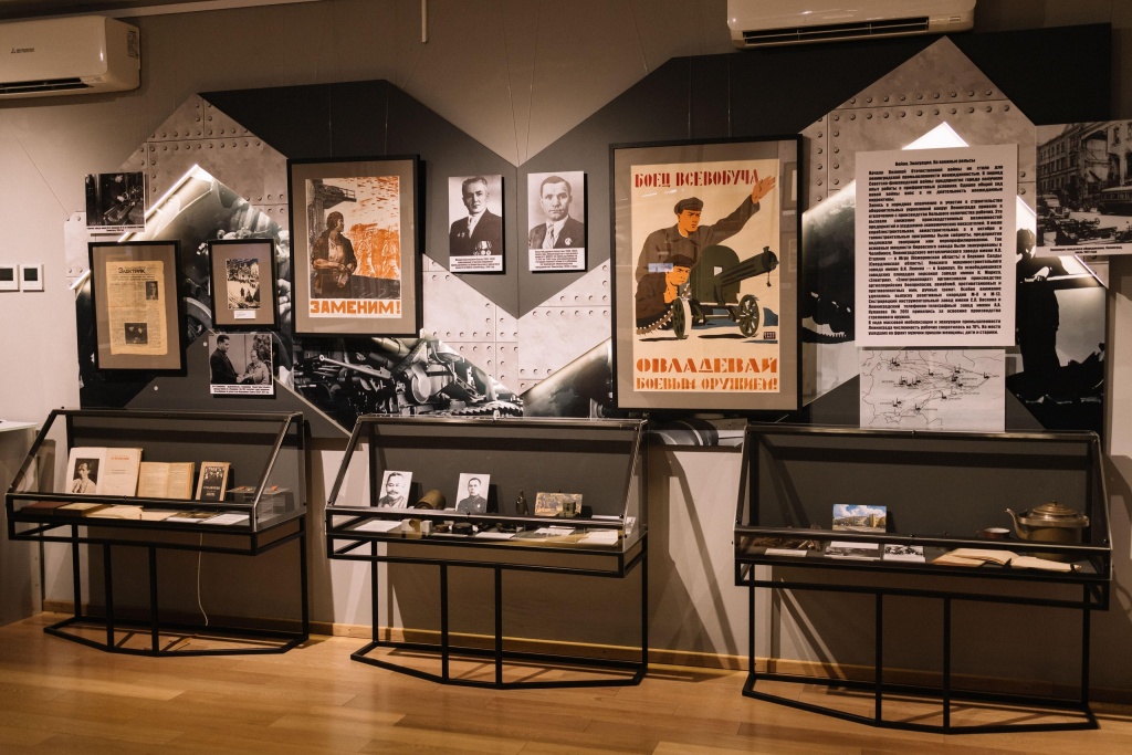 Выставка «Оружие блокадного города» в 2024 году. Правообдадатель: Музей обороны и блокады Ленинграда, vk.com/blockademuseum. Выставка «Оружие блокадного города» в 2024 году. Правообдадатель: Музей обороны и блокады Ленинграда, vk.com/blockademuseum.