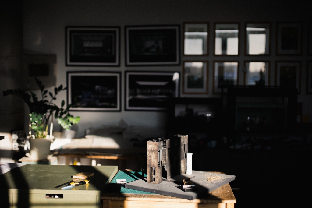 «В мастерской театрального художника». 