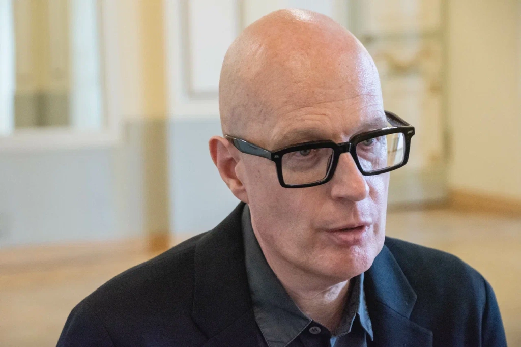 Спикер уверен, что новый спектакль "Дамассобачкой" заинтересует зрителей. Фото: Ирина Иванова. 