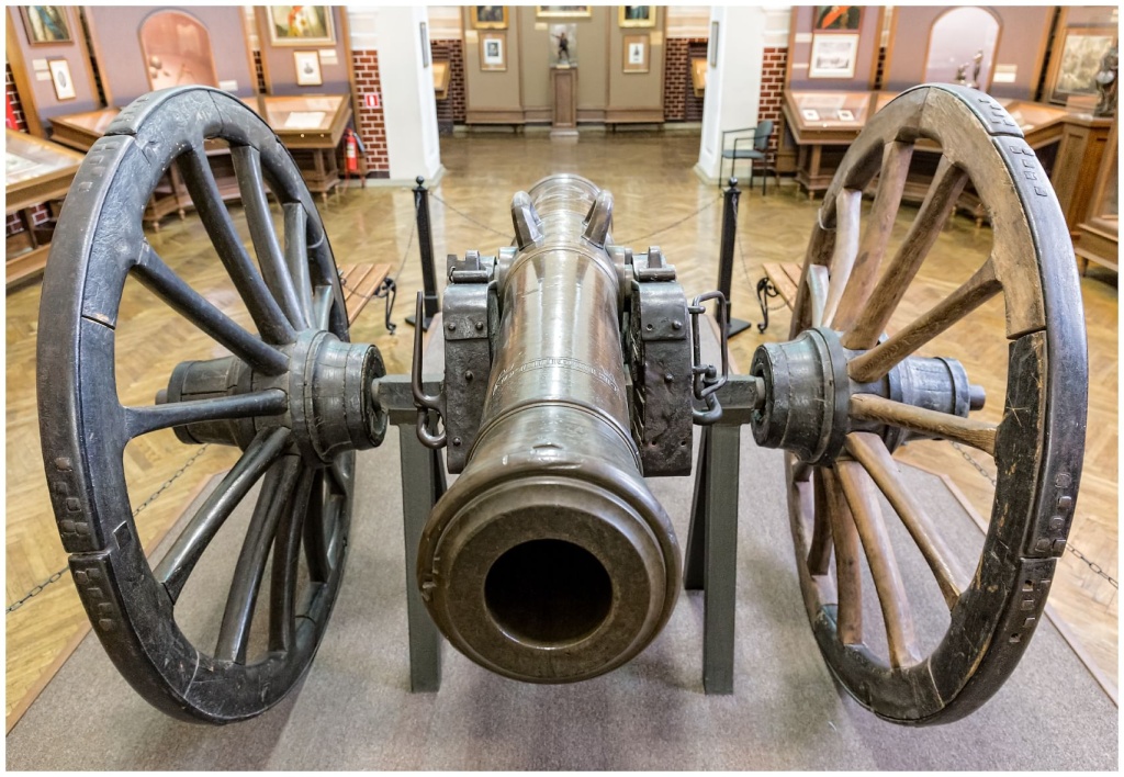 Пушка. Правообладатель: А. Зацепин / ГММ А.В. Суворова. Пушка. Правообладатель: А. Зацепин / ГММ А.В. Суворова.