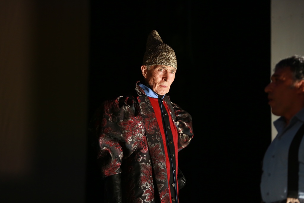 Амран Джамаев. Фото: Спектакль «В горы за тобой». Фото: Пресс-служба Чеченского государственного драматического театр имени Ханпаши Нурадилова.