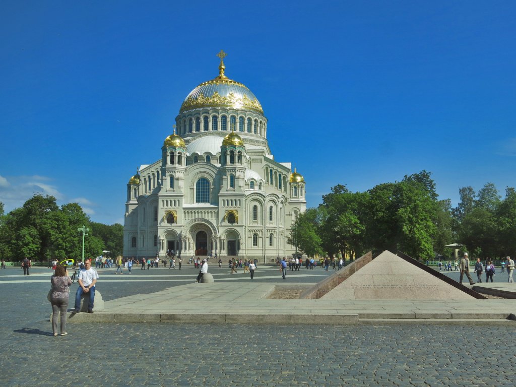 Якорная площадь. Фото: Ирина Иванова. Якорная площадь. Фото: Ирина Иванова.