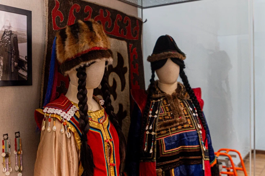 Основу временной экспозиции составят коллекции по алтайской этнографии.