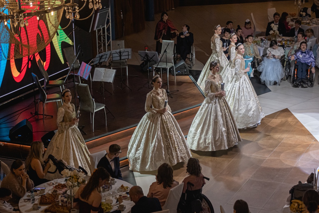 XI бал на колясках. Фото: Ирина Иванова. Правообладатель: Институт культурных программ.