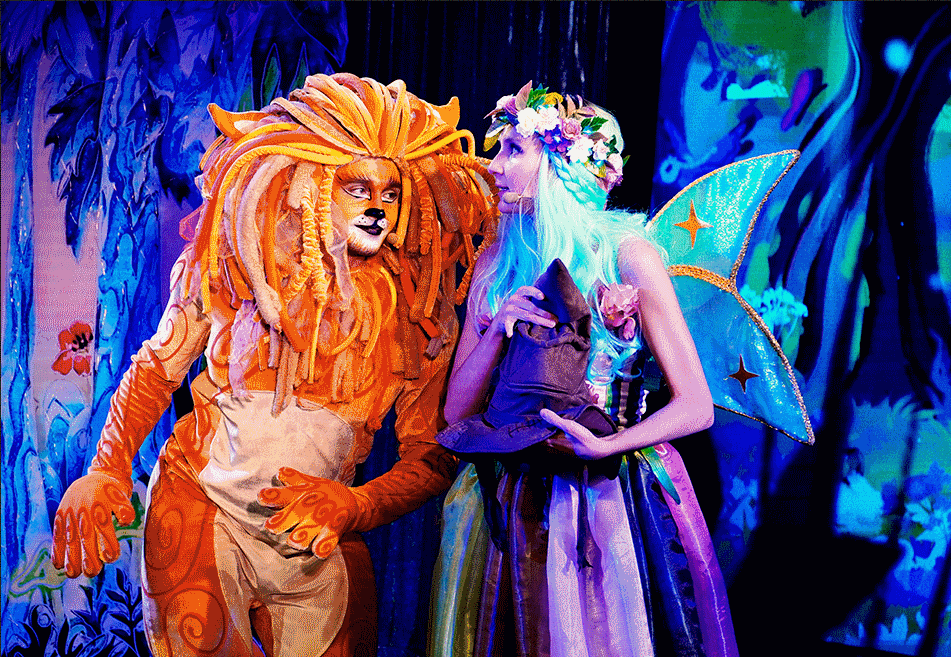 Фото: teatrlegenda.ru. Волш.png