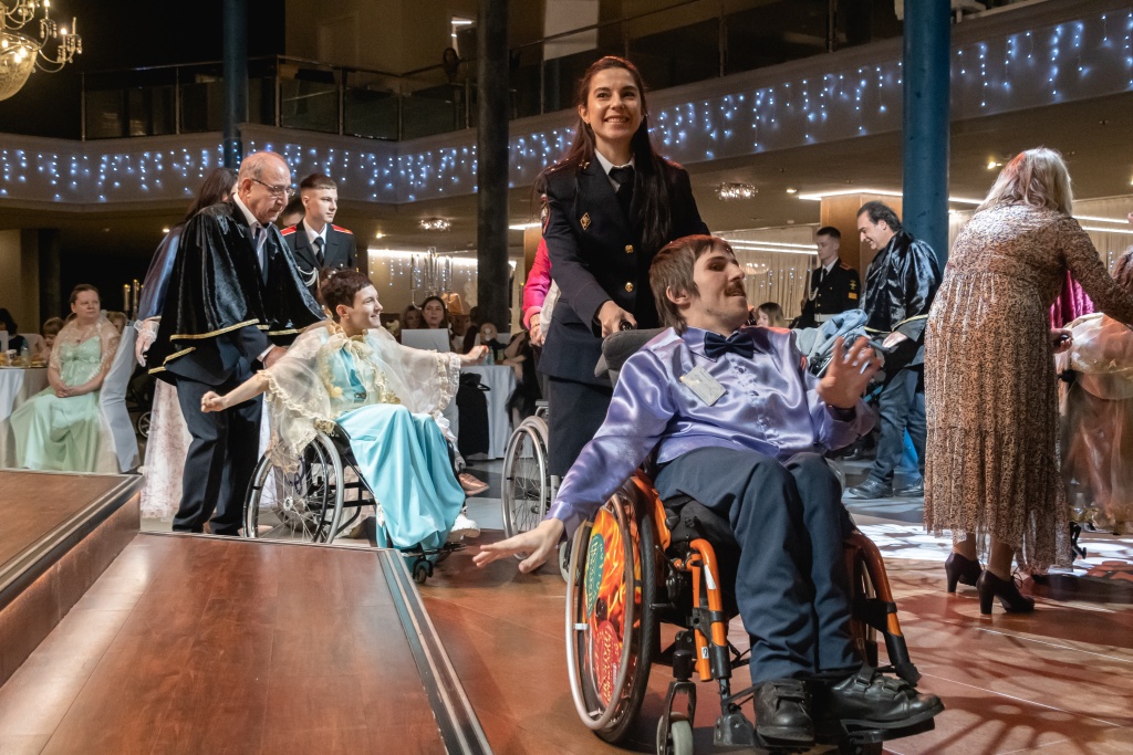 XI бал на колясках. Фото: Ирина Иванова. Правообладатель: Институт культурных программ.