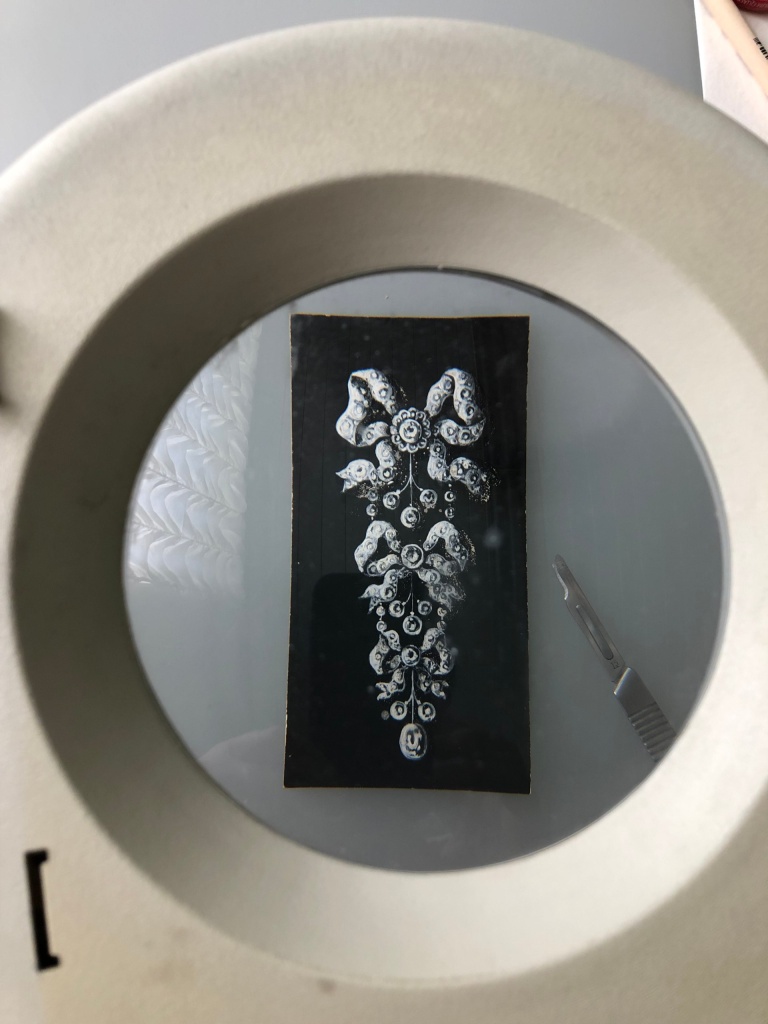 Финальный этап предусматривает проведение реставрационных работ на 327 эскизах.