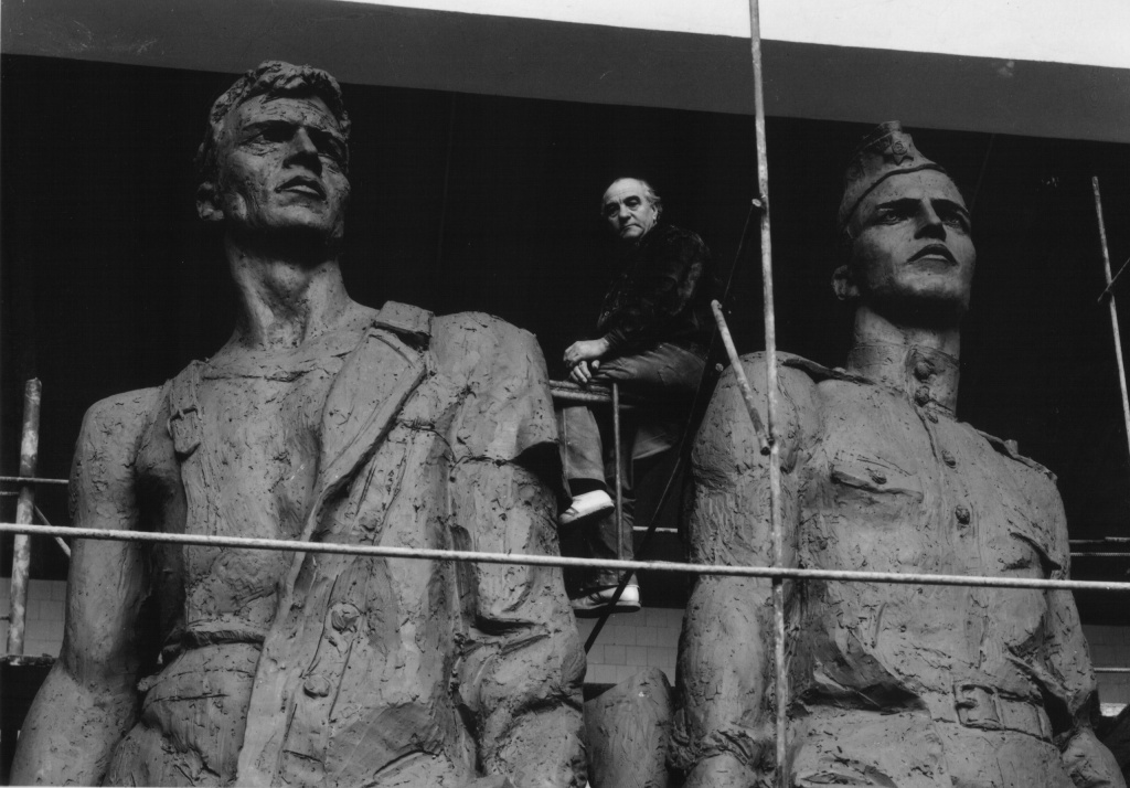 Правообладатель: ГМГС «Мастерская Аникушина».