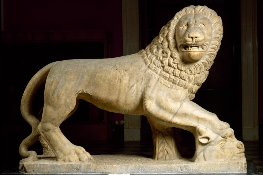 «PROАнтичность» - уникальная возможность познакомиться с захватывающим миром античности в сопровождении выдающихся музейных исследователей.